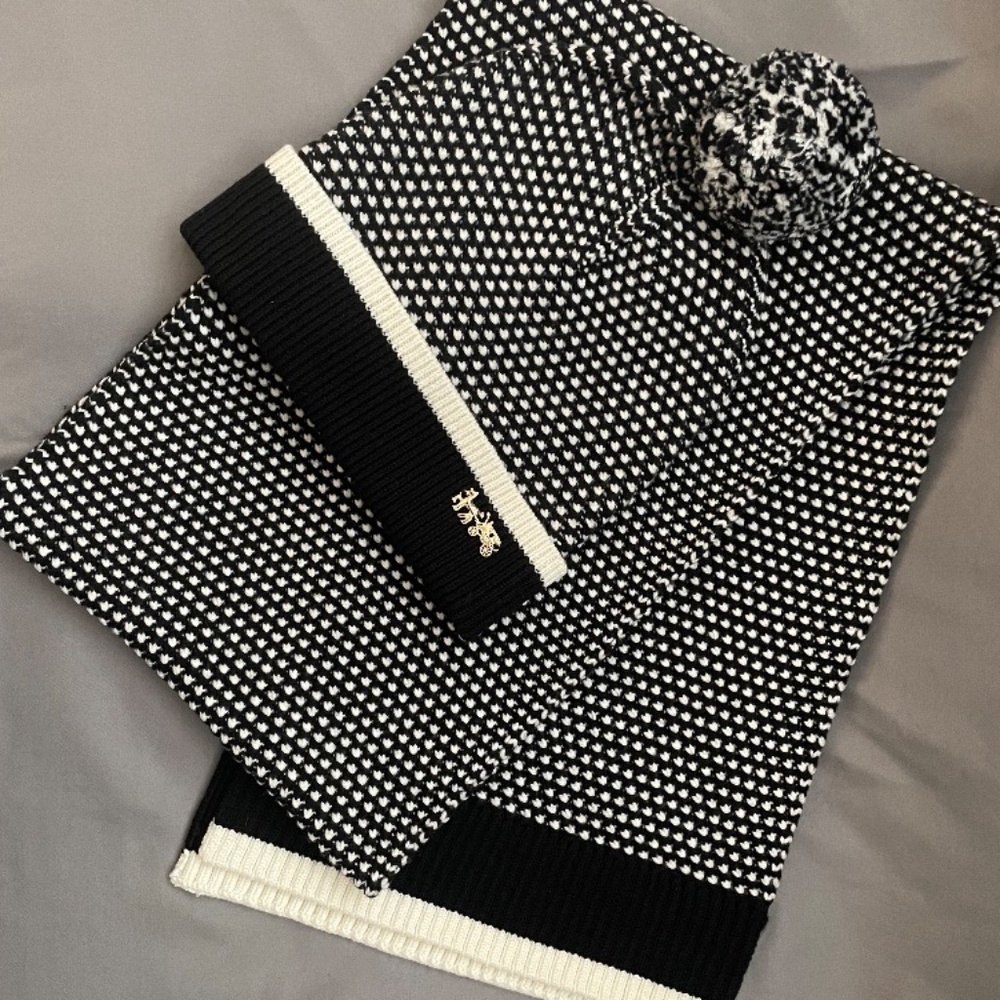 ~Rare~ Coach Hat and Scarf